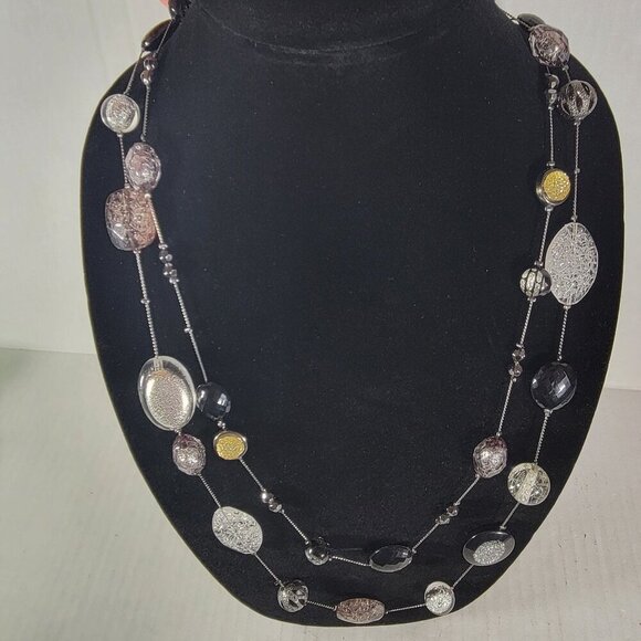 Vintage NY Multi-Layered Elegant Versatile Silver Mixed Plastic Beads Necklace - Picture 1 of 5